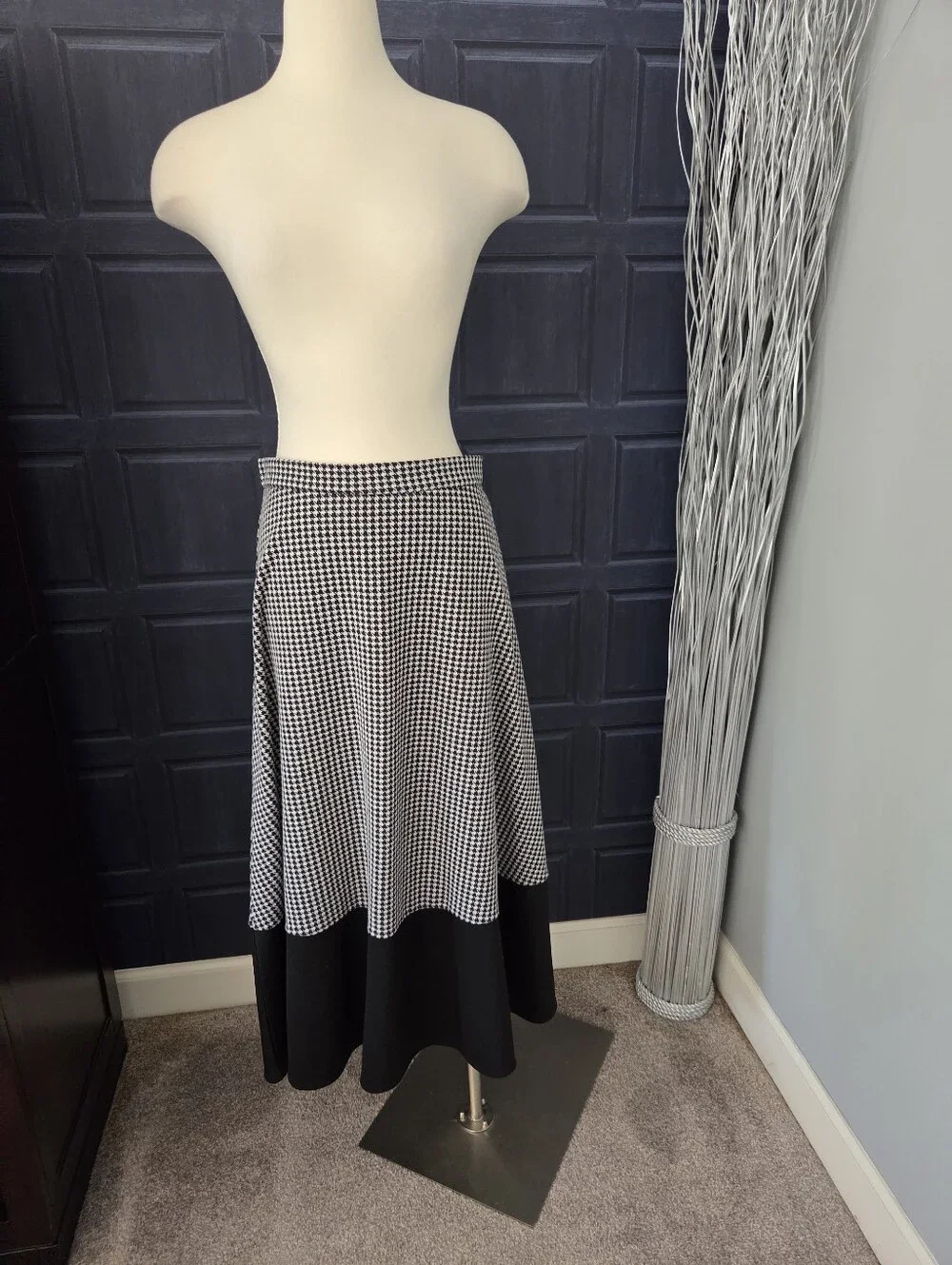 Focus 2000 Black and White Houndstooth Midi Skirt with Black Hem